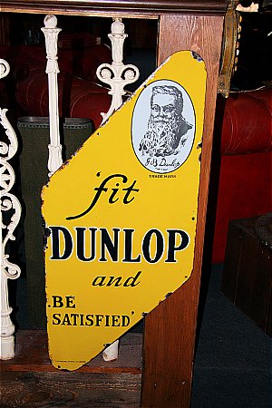 DUNLOP TRAM - click to enlarge